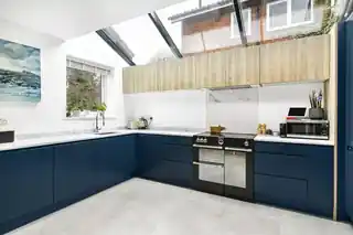 12 Oakfield Gardens, photo 3
