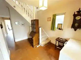 12 Oakhurst Avenue, photo 2