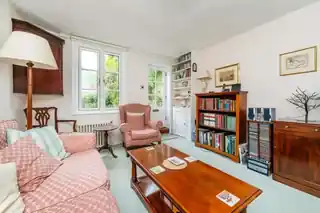 12 Orleans Road, photo 2