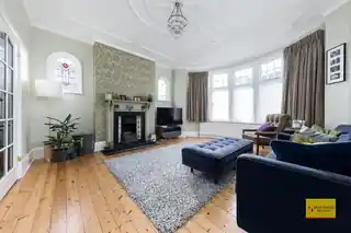 12 Orpington Road, photo 2