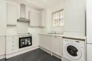 12 Ossulton Way, photo 4