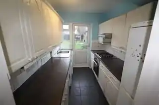 12 Review Road, photo 3
