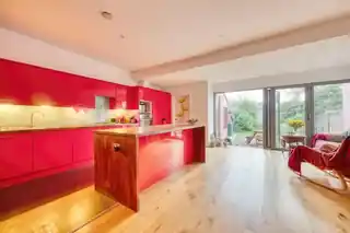 12 Richmond Way, photo 4