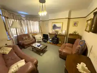 12 Romney Drive, photo 3