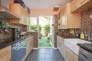 12 Shalbourne Square, photo 3