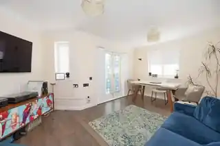 12 Shalbourne Square, photo 4