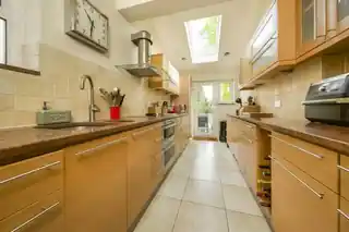 12 St Vincent Road, photo 3