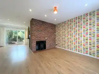 12 Third Cross Road, photo 2