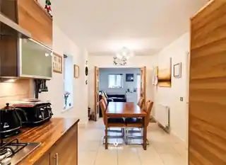 12 Thomas Drive, photo 4