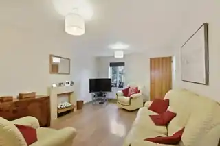 12 Tynemouth Close, photo 2