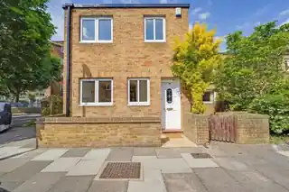 12 Usk Road, photo 2