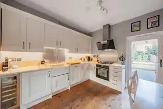 12 Wingford Road, photo 4