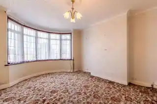 120 Avery Hill Road, photo 2