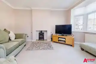 120 Beauly Way, photo 4