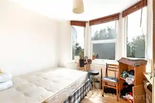 120 Drakefell Road, photo 4