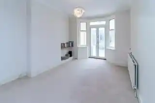 120 Farm Road, photo 3