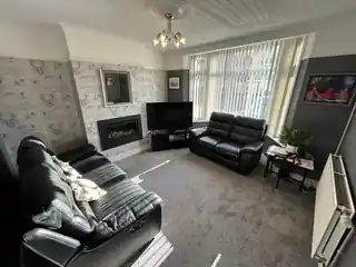 120 Marmion Avenue, photo 3