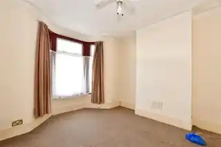 120 South Esk Road, photo 2
