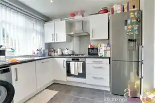 120 St Edmunds Road, photo 3