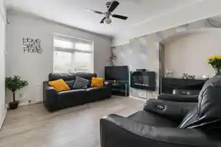 121 Church Elm Lane, photo 2