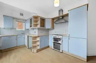 121 Durham Road, photo 4