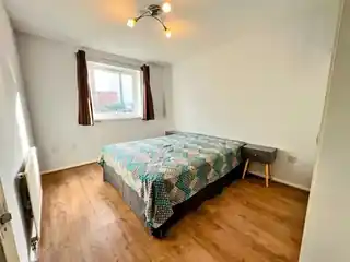 121 Gurney Close, photo 4