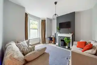 121 Malpas Road, photo 3