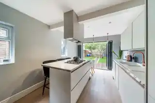 121 Malpas Road, photo 2