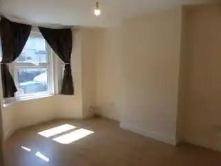 122 Dennett Road, photo 2