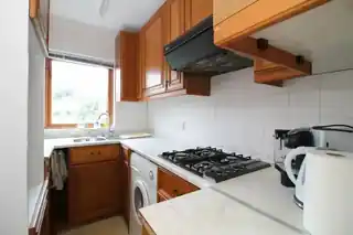 122 Kingsbridge Road, photo 4