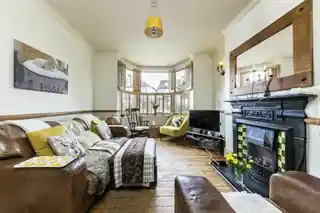 122 Percy Road, photo 2