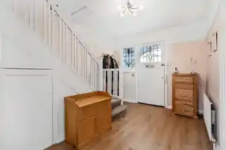 122 Wickham Avenue, photo 3