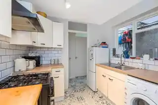 123 Barclay Road, photo 3