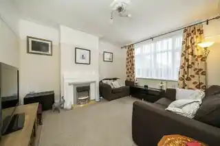 123 Ellerdine Road, photo 2