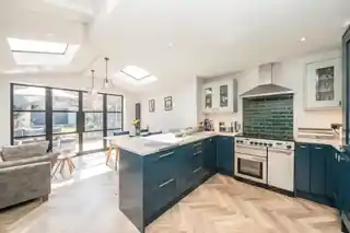 123 Fulwell Road, photo 3