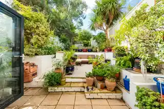 123 Roding Road, photo 3