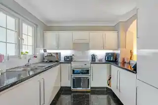 123 Sparsholt Road, photo 4