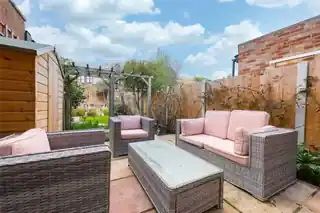 124 Harlesden Road, photo 3