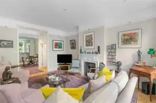 124 Riverview Gardens, photo 2