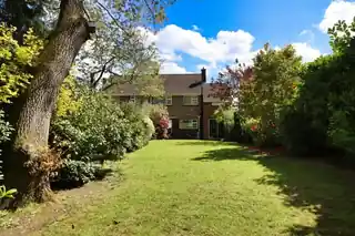 124 Summerhouse Drive, photo 2