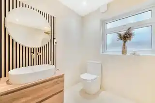 124A Drakefell Road, photo 3