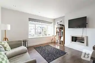 124A Hornchurch Road, photo 3
