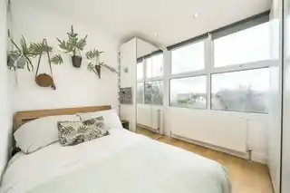 124B Drakefell Road, photo 3