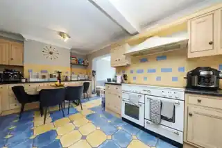 125 Adelphi Crescent, photo 4