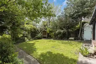 125 Honor Oak Park, photo 2