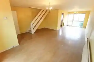 125 Lancaster Road, photo 3