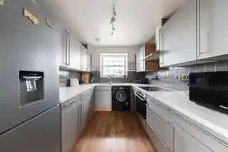 125 Queensberry Place, photo 2