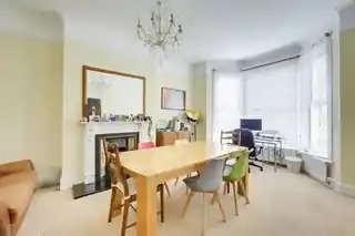 125 Wellmeadow Road, photo 4