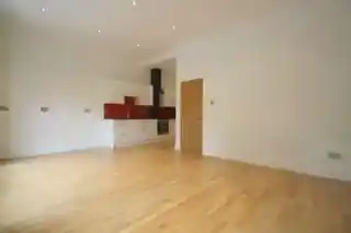 126 Archway Road, photo 2