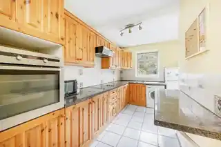 126 Bridge Avenue, photo 4